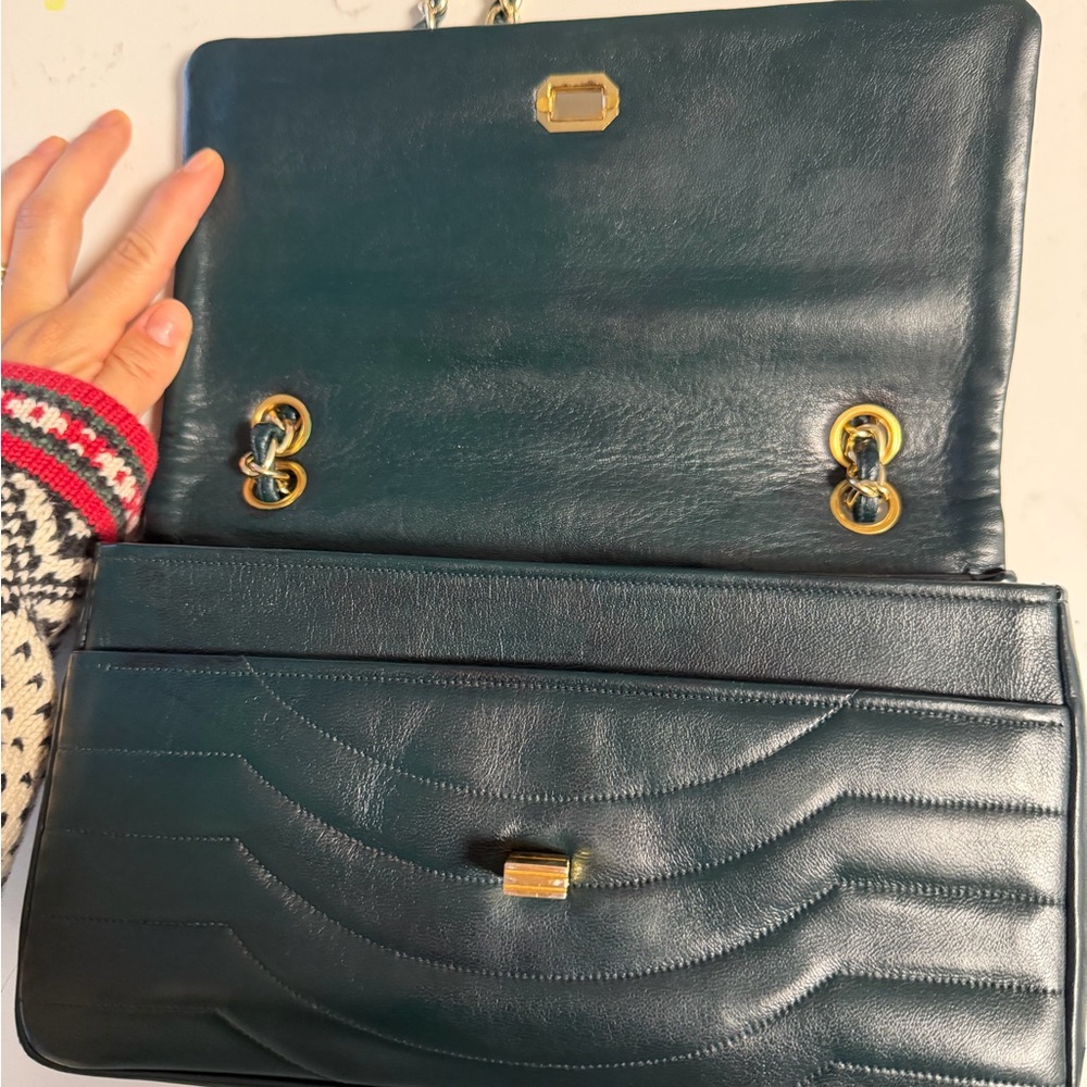 Vintage Italian leather quilted single flap bag - Picture 5 of 9